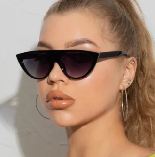 Instagram post from elizy.co. This post is in position 3.